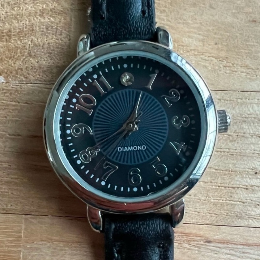 Unbranded Ladies Black Dial Diamond Dress Watch New Battery